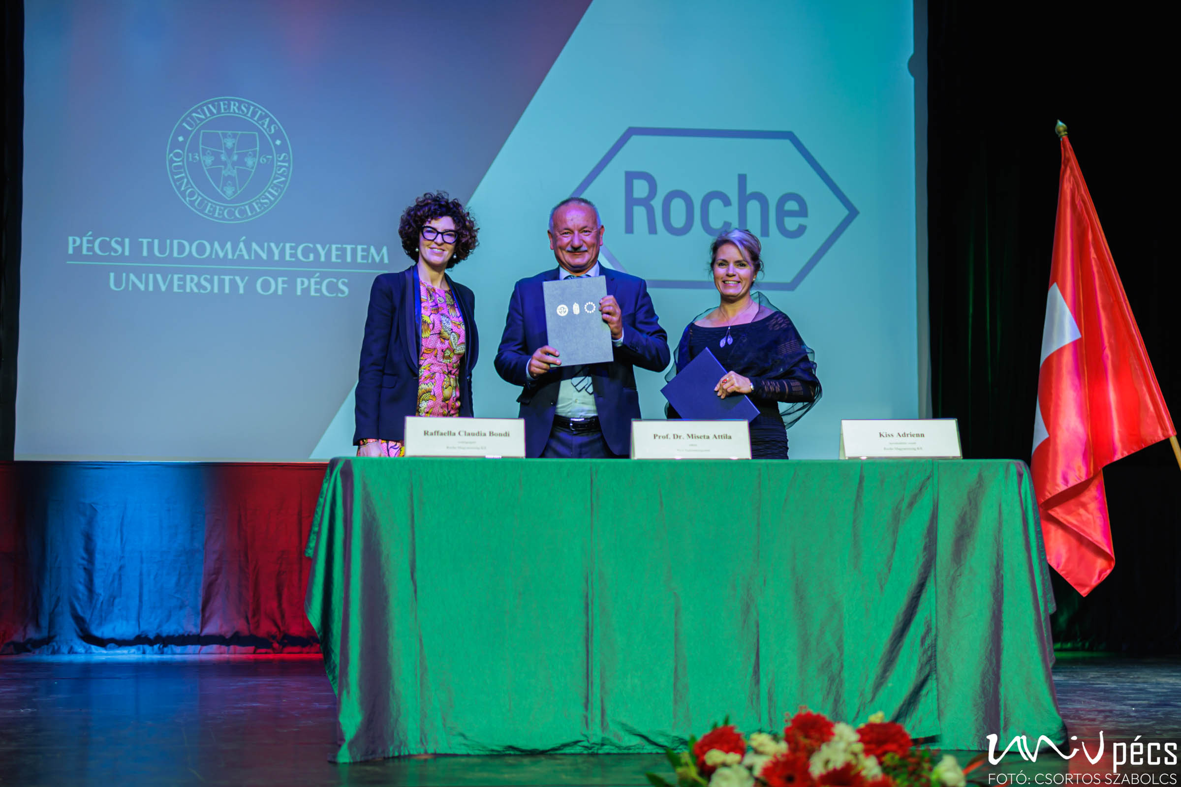 Együttműködik a jövőben a Roche és a Pécsi Tudományegyetem