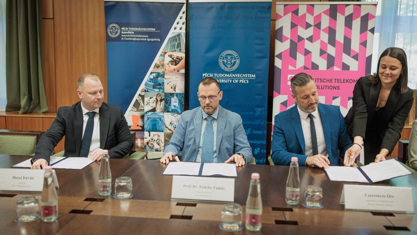 Új telekommunikációs informatikai központ születik Pécsett