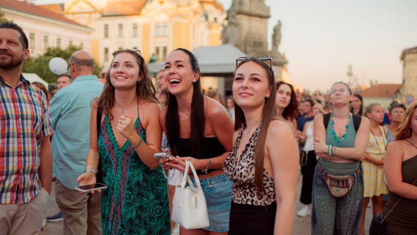 „Ti vagytok a mi jövőbe küldött üzenetünk!"