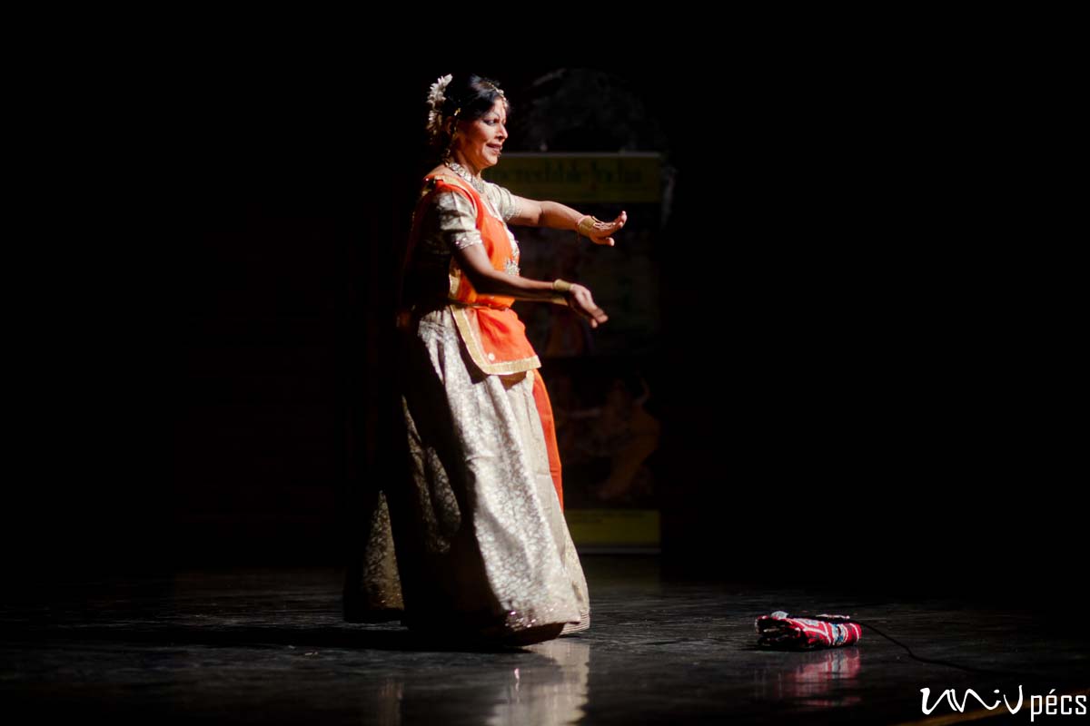 Padmashri Shovana Narayan kathak táncművész; fotó: Csortos Szabolcs, UnivPécs